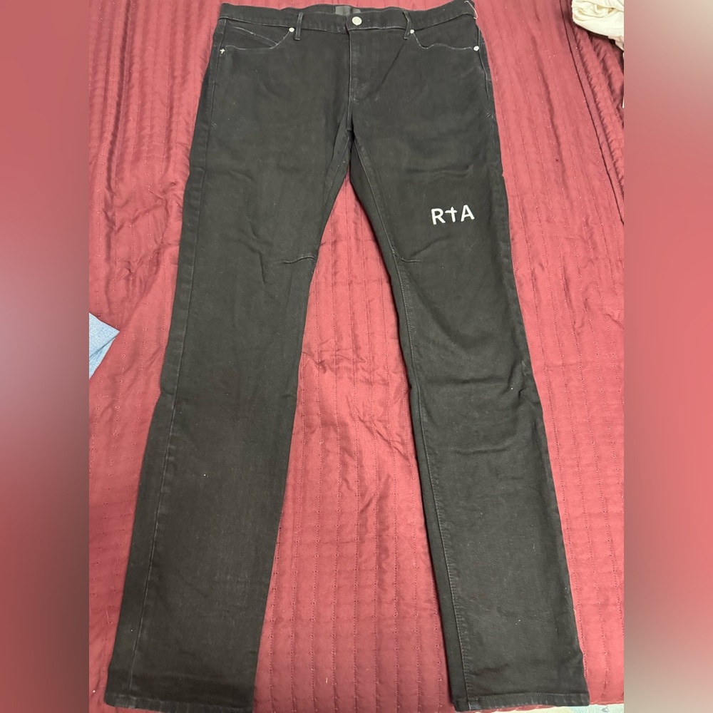RTA Men’s black premium denim